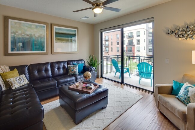 Inspire in Minneapolis, MN - Foto de edificio - Building Photo