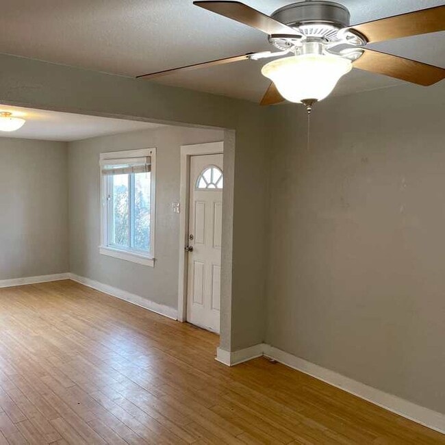 4301 S Lincoln St in Englewood, CO - Building Photo - Building Photo