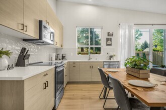 15206 NE 96th St in Vancouver, WA - Building Photo - Building Photo