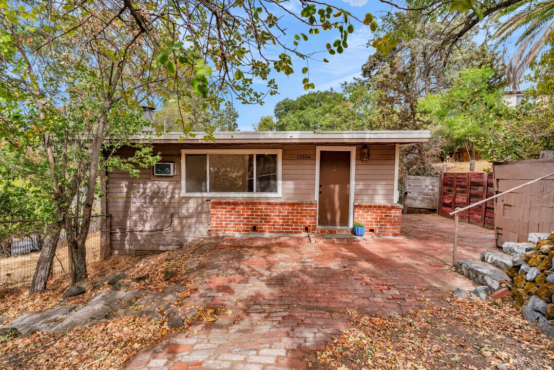 1338 Homestead Ave in Walnut Creek, CA - Foto de edificio