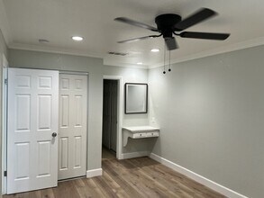 431 N Kodiak St, Unit APT A in Anaheim, CA - Building Photo - Building Photo