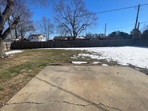 2305 Sandy St in Springdale, AR - Building Photo - Building Photo