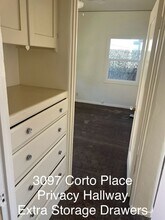 3101 E Corto Pl in Long Beach, CA - Building Photo - Building Photo