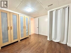 94 Vicmount Dr in Kitchener, ON - Building Photo - Building Photo