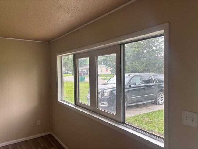 103 Melvin Dr in Sauget, IL - Building Photo - Building Photo