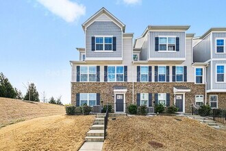 9777 Oaklawn Blvd NW in Huntersville, NC - Building Photo - Building Photo