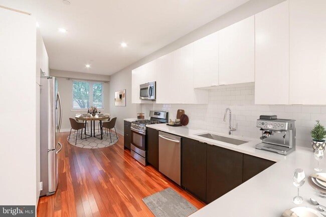 property at 1842 Frankford Ave