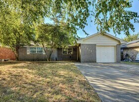 1218 E Boyd St in Norman, OK - Building Photo