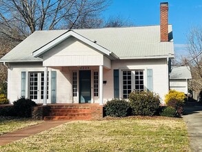 2229 Rosewood Ave in Winston-Salem, NC - Building Photo - Building Photo