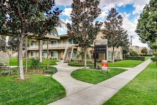 Anaheim Park Apartments