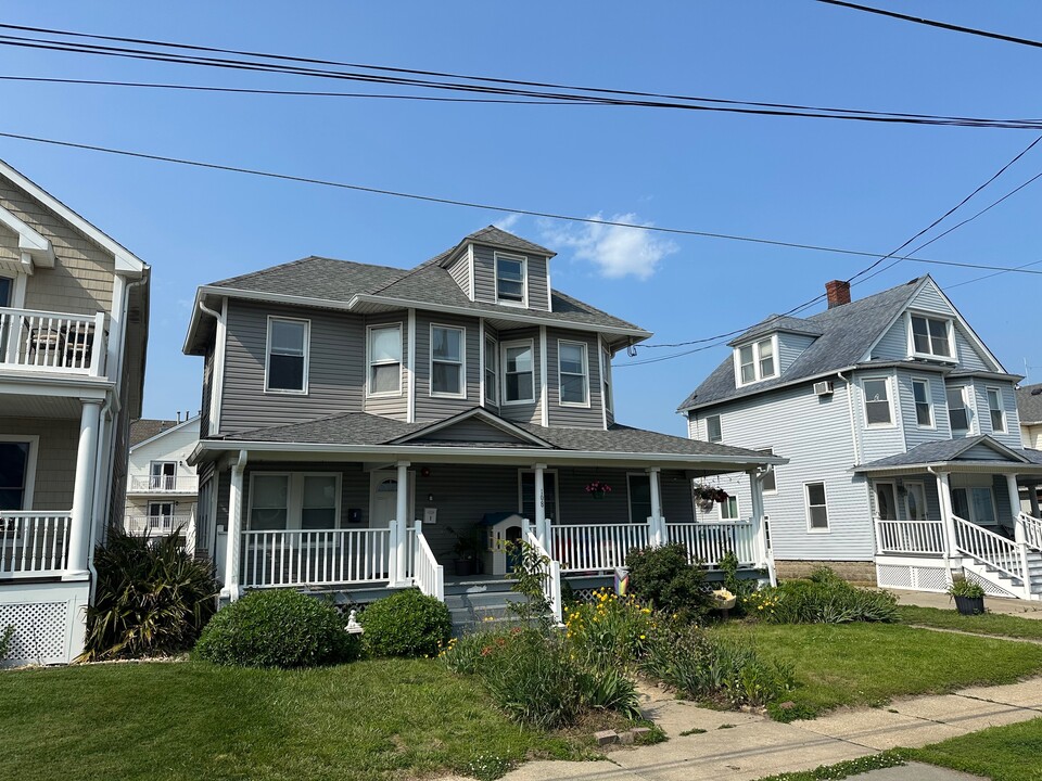 108 5th Ave in Bradley Beach, NJ - Building Photo