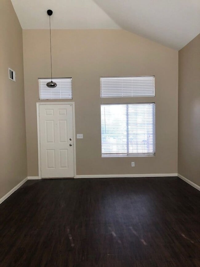 4808 Lupita Ct in North Las Vegas, NV - Building Photo - Building Photo