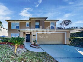 1955 Tomahawk Dr in Middleburg, FL - Building Photo