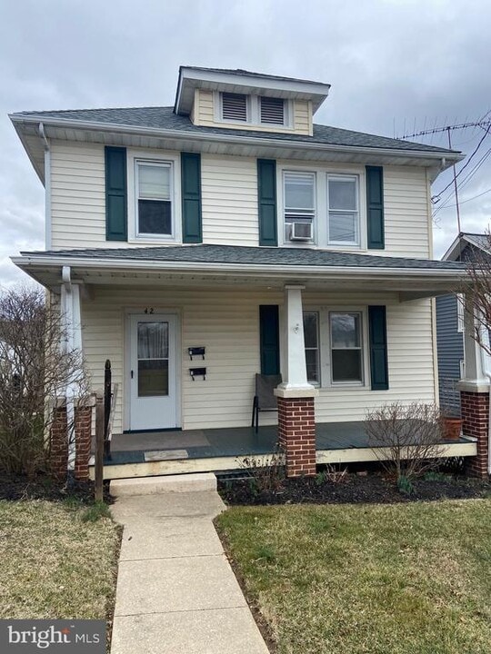 42 Westmoreland St in Westminster, MD - Building Photo