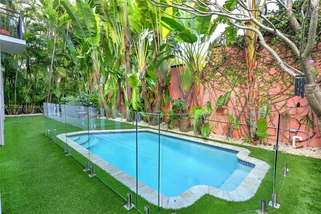 property at 2725 Brickell Ct