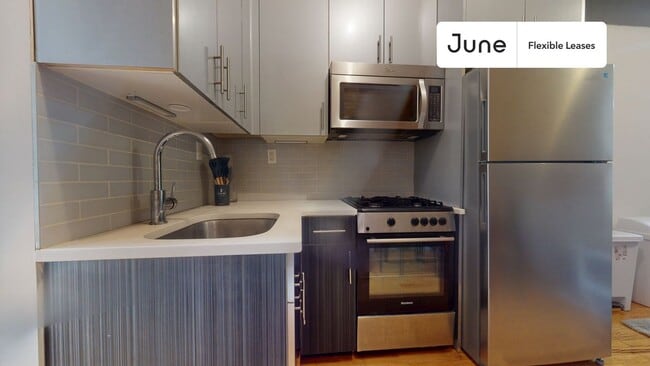 886 Jefferson Ave in New York, NY - Building Photo - Building Photo
