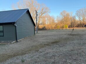 871 Deep Gap Rd in Jackson, TN - Building Photo - Building Photo