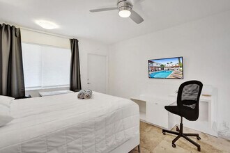 3215 NE 7th St, Unit SI FL2-ID1503980P in Pompano Beach, FL - Foto de edificio - Building Photo