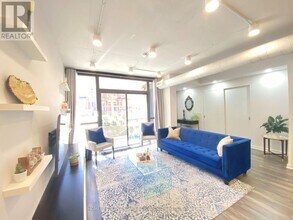 60-160 Niagara St in Toronto, ON - Building Photo - Building Photo