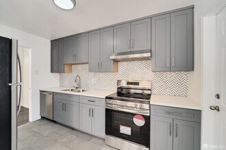 4200 Mission St in San Francisco, CA - Building Photo - Building Photo