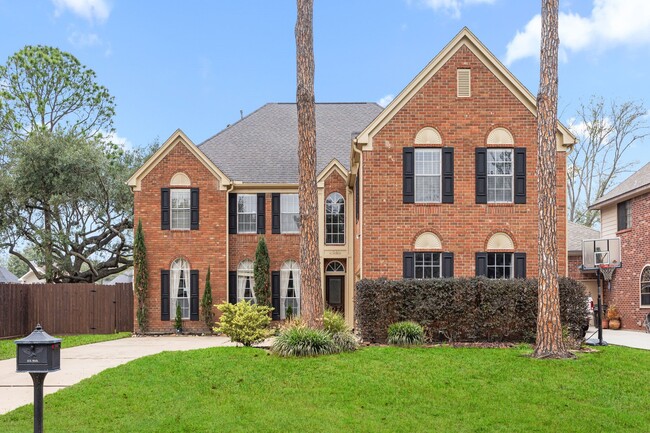 7915 Capri Cir