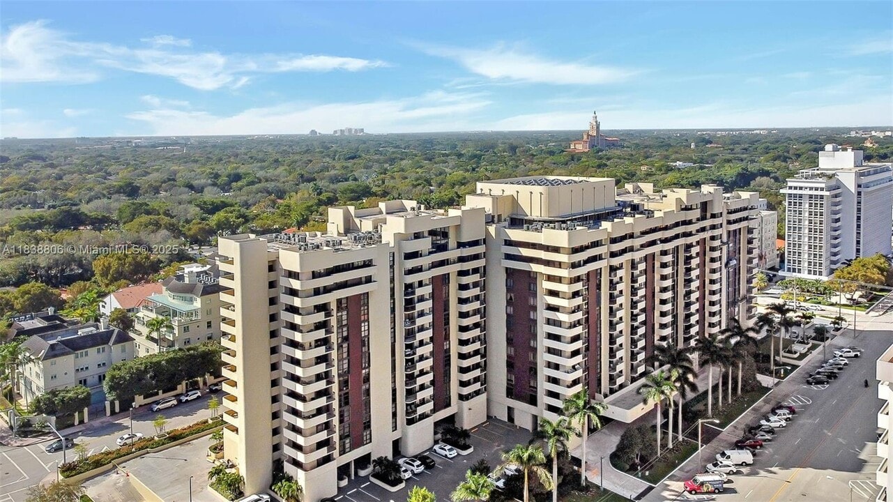 600 Biltmore Way, Unit 616 in Coral Gables, FL - Building Photo