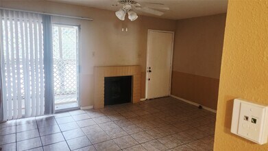 12511 Ashford Meadow Dr in Houston, TX - Foto de edificio - Building Photo