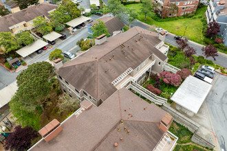 Saddleback in Daly City, CA - Foto de edificio - Building Photo