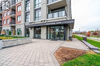 1 Redfern Ave in Hamilton, ON - Building Photo - Building Photo