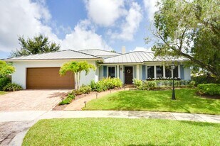110 SW 11th Ave in Boca Raton, FL - Building Photo