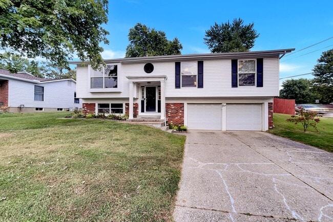 property at 2 Marianne Dr