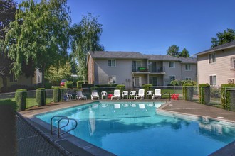 Mountain View in Oregon City, OR - Foto de edificio - Building Photo