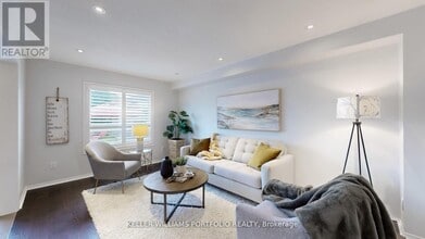 773 Miller Park Ave in Bradford West Gwillimbury, ON - Building Photo - Building Photo