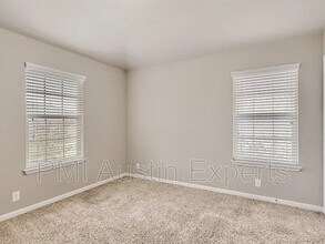 3101 Davis Ln in Austin, TX - Building Photo - Building Photo