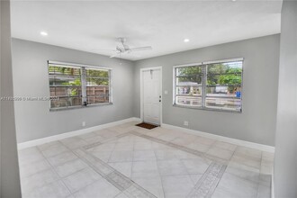 2621 SW 13th Ave in Fort Lauderdale, FL - Building Photo - Building Photo