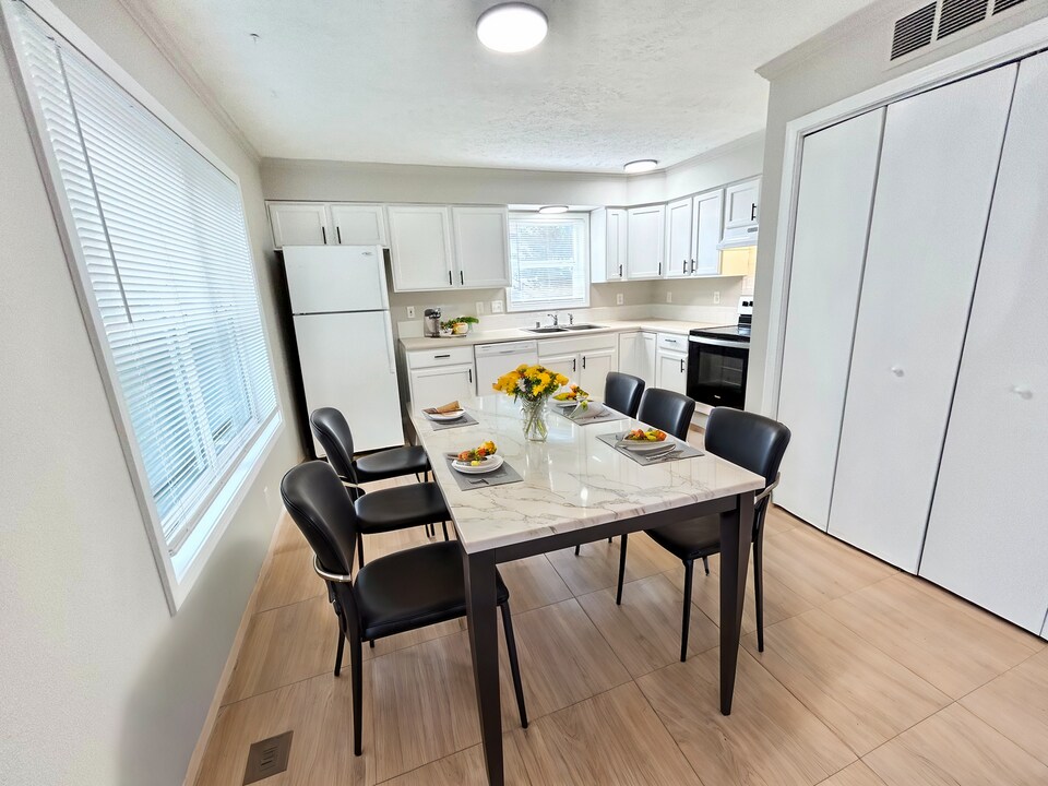 1104 Mazatlan Cir in Colorado Springs, CO - Building Photo