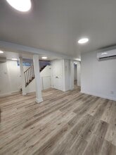 905 Smyth Rd in Ottawa, ON - Building Photo - Building Photo