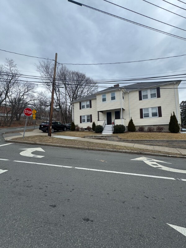23 Prospect Hill Ave