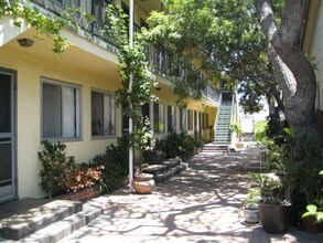 4621 North Ave-Unit -Unit 4 in San Diego, CA - Building Photo - Building Photo