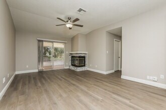 7952 Soft Pine Cir in Orlando, FL - Building Photo - Building Photo