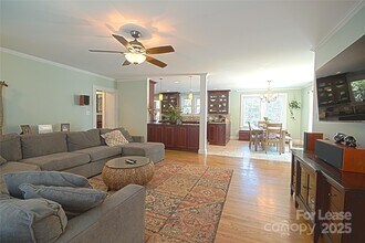 2140 Shenandoah Ave in Charlotte, NC - Building Photo - Building Photo