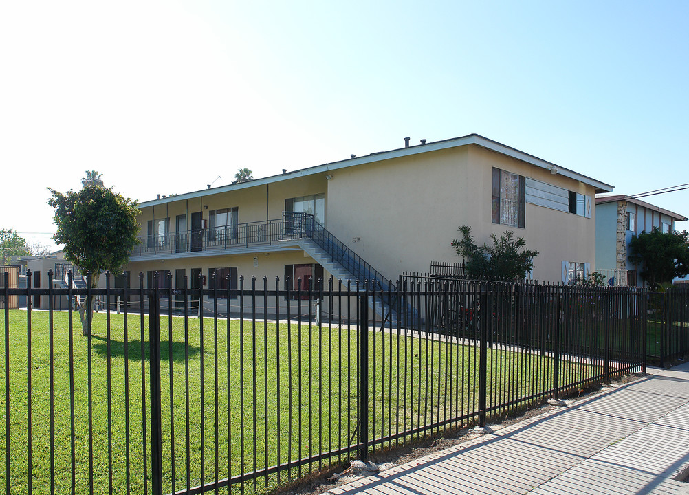 721 S Townsend St in Santa Ana, CA - Building Photo