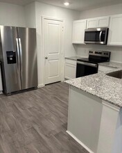 14634 New Vlg Dr in Willis, TX - Building Photo - Building Photo