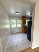 2830 Montrose Ave in Montrose, CA - Building Photo - Building Photo