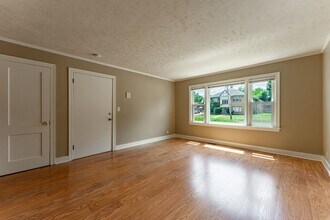 2315 Auburn St in Rockford, IL - Building Photo - Building Photo