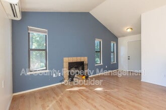 5550 Stonewall Pl in Boulder, CO - Building Photo - Building Photo