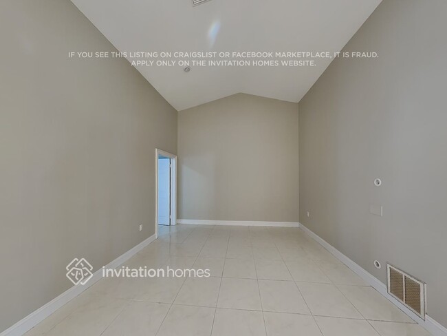 2202 Curtis Dr N in Clearwater, FL - Foto de edificio - Building Photo