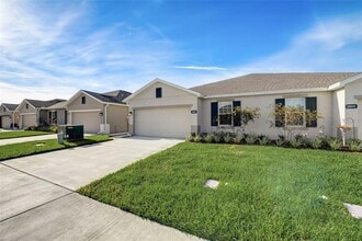 18027 Turning Leaf Cir in Land O Lakes, FL - Building Photo - Building Photo