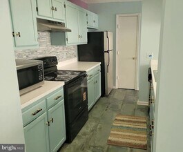 2806 Clear Shot Dr, Unit 3 in Silver Spring, MD - Building Photo - Building Photo