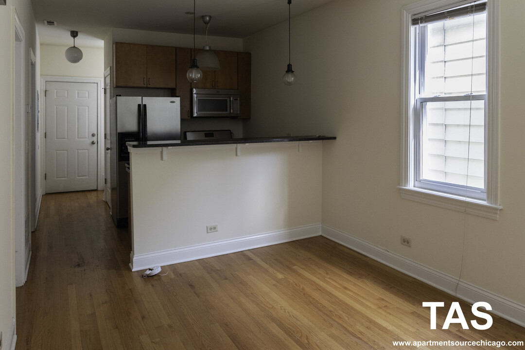 1738 W Altgeld St in Chicago, IL - Building Photo